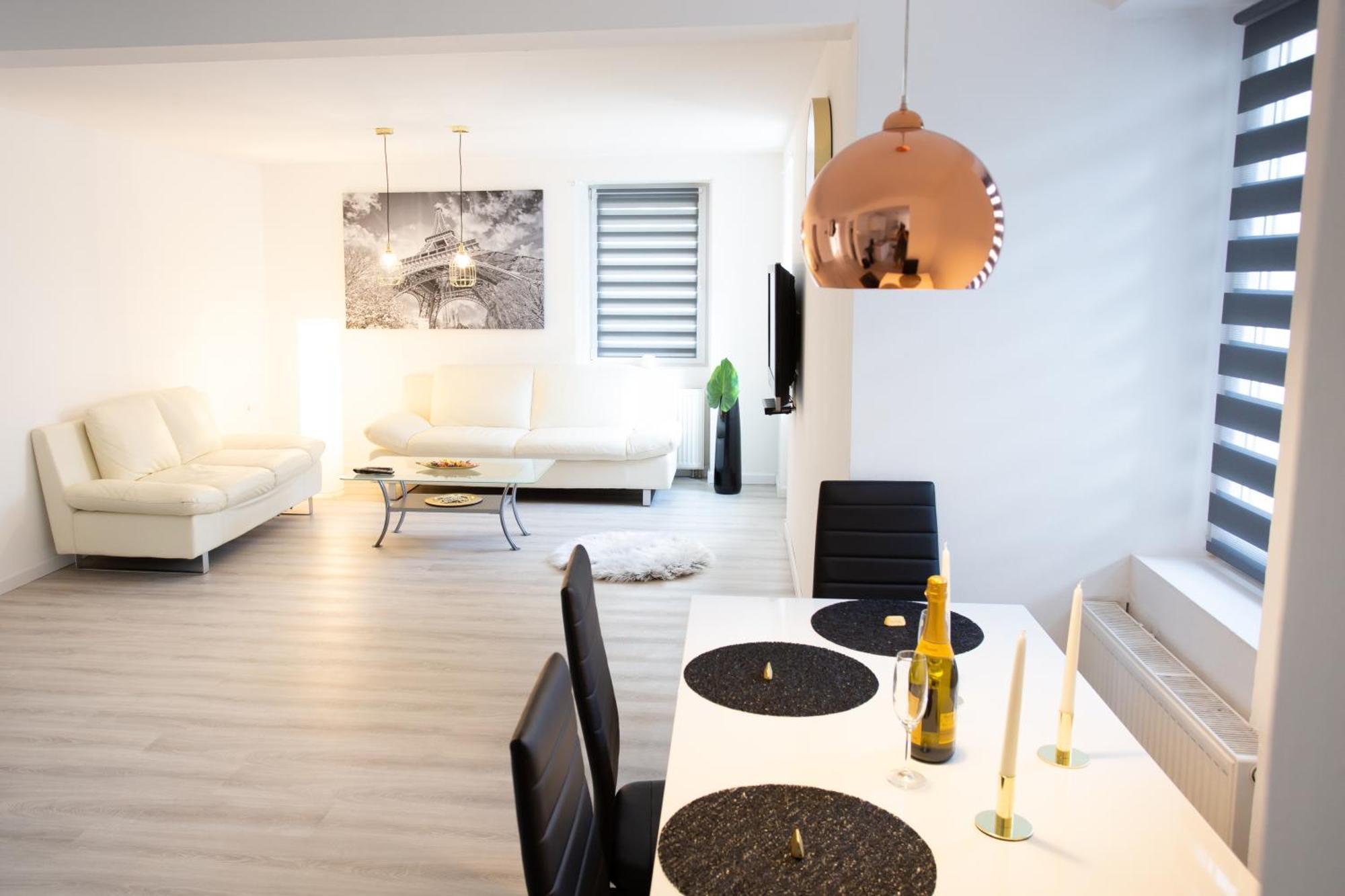 Villa Hillside Apartment Jesenice Buitenkant foto